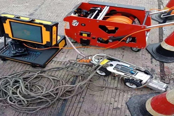 安定CCTV管道检测机器人